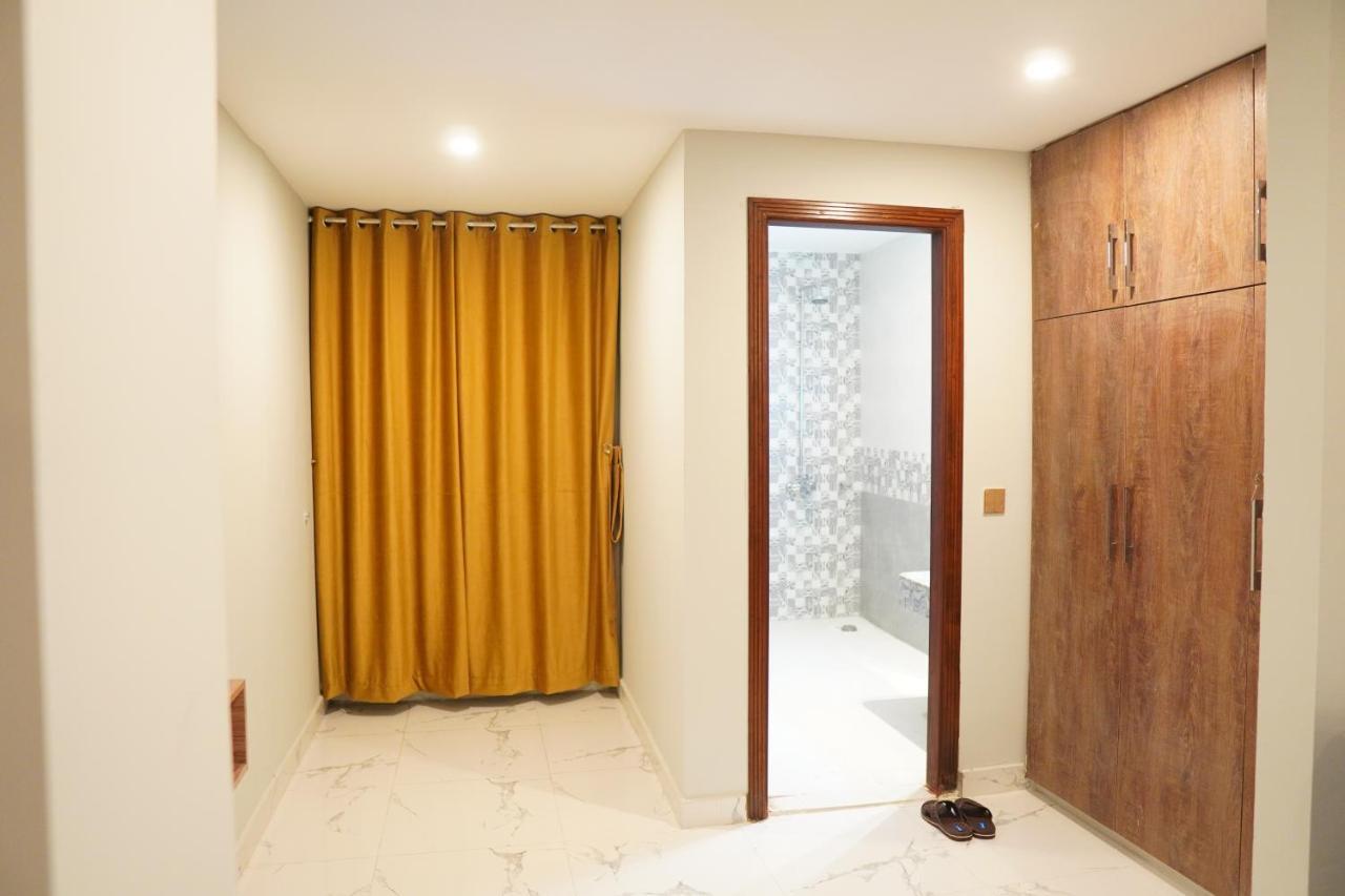 Nueva Hotel Исламабад Екстериор снимка