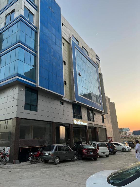 Nueva Hotel Исламабад Екстериор снимка