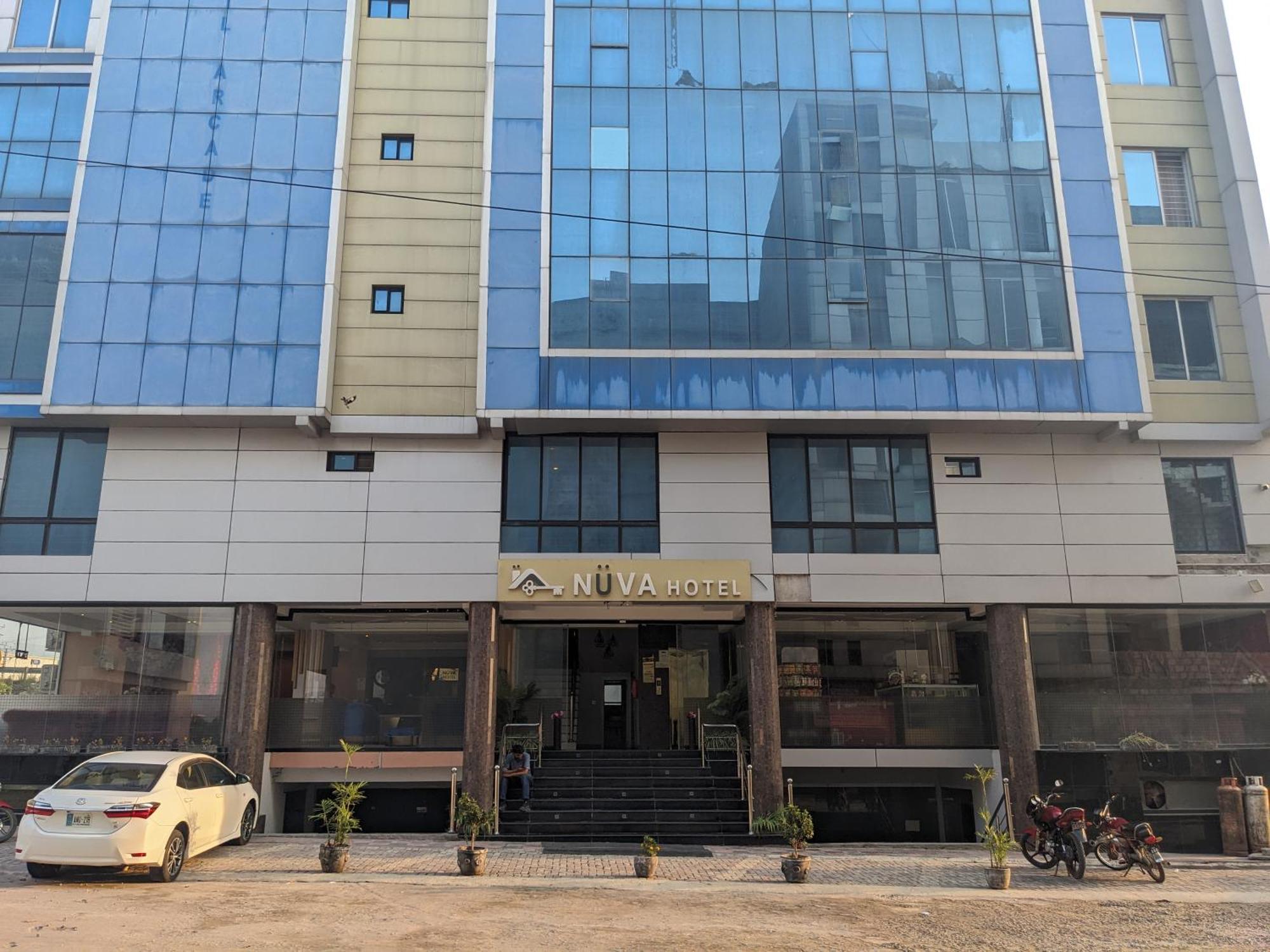 Nueva Hotel Исламабад Екстериор снимка