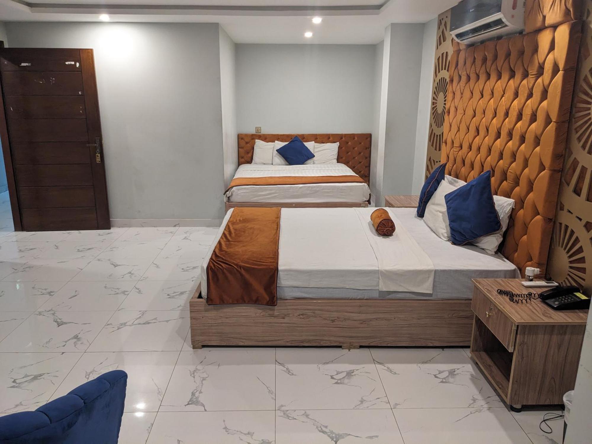 Nueva Hotel Исламабад Екстериор снимка