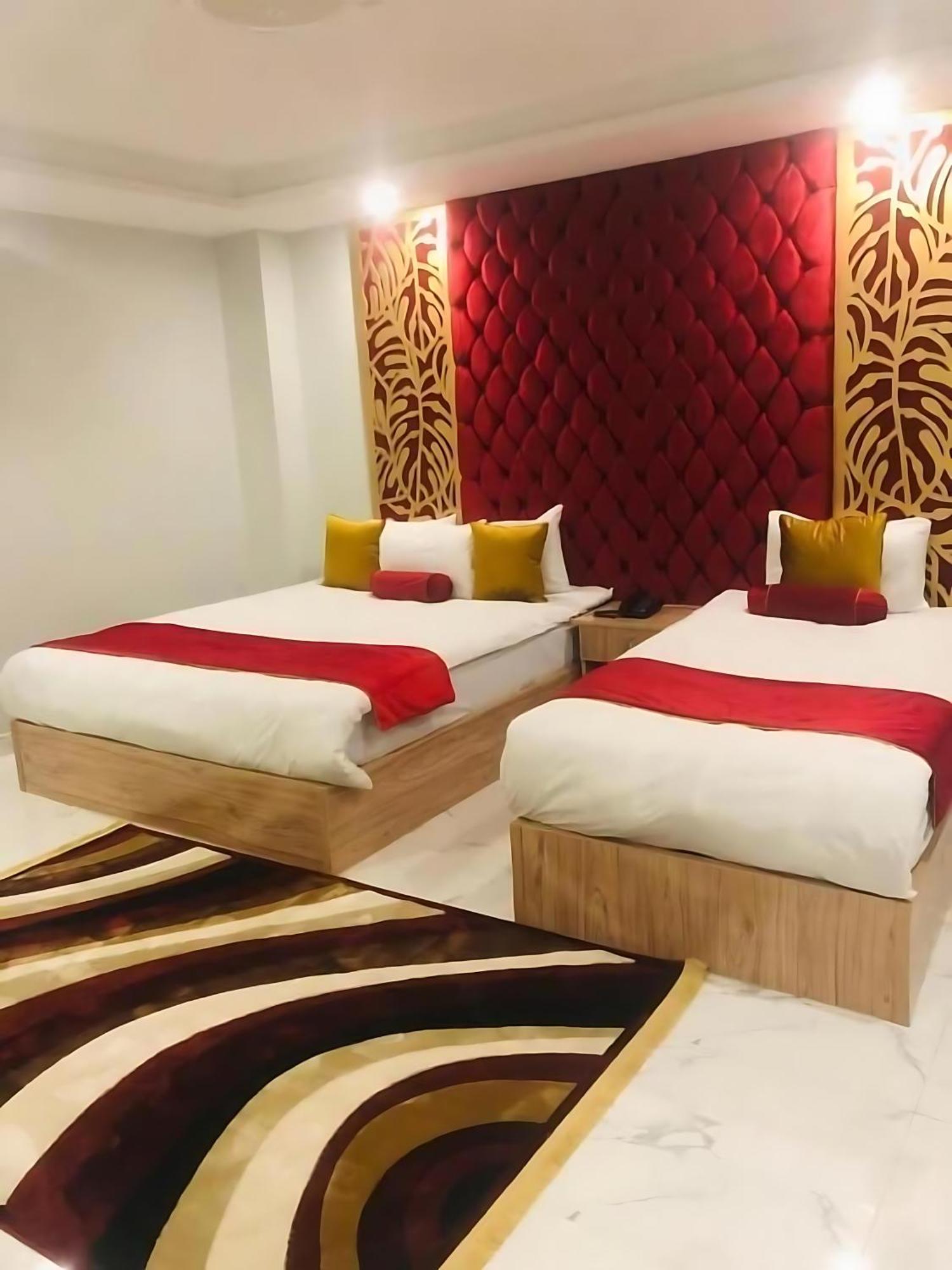 Nueva Hotel Исламабад Екстериор снимка